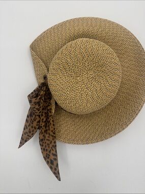 Nine West Tan Woven Straw Hat with Leopard Scarf